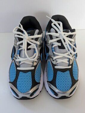 Nike V5 RNR Womens Sneakers Shoes University Blue and Silver Size 6 HQ7901-400